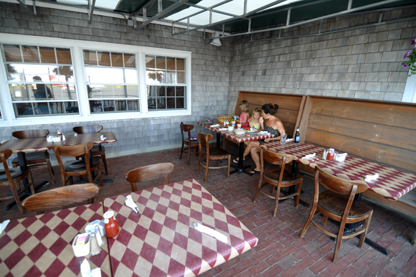 Crosswinds Restaurant